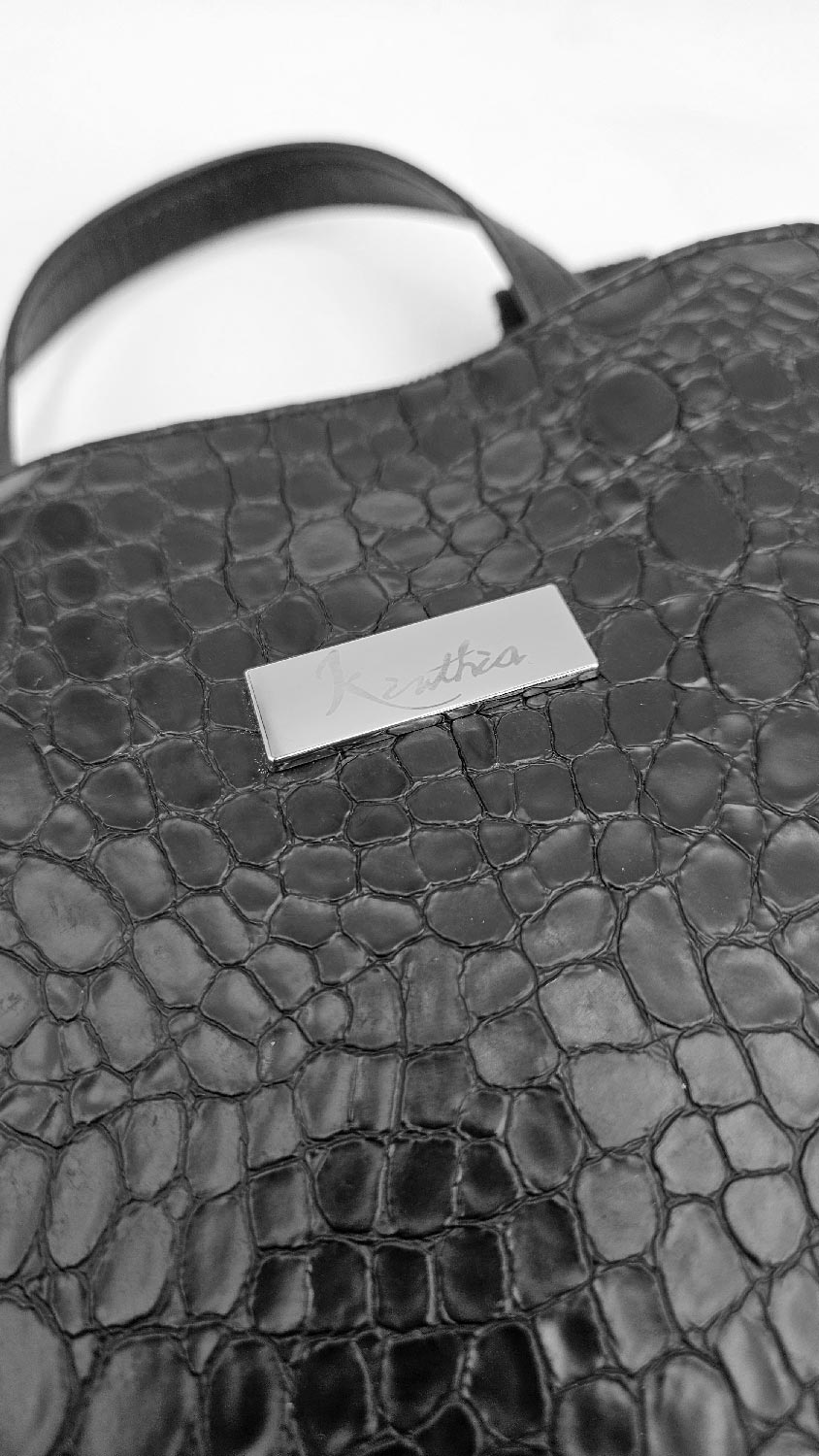 Zaino Donna in Pelle Nera Stampa Cocco Artigianale | Edizione Limitata – Kinthia
